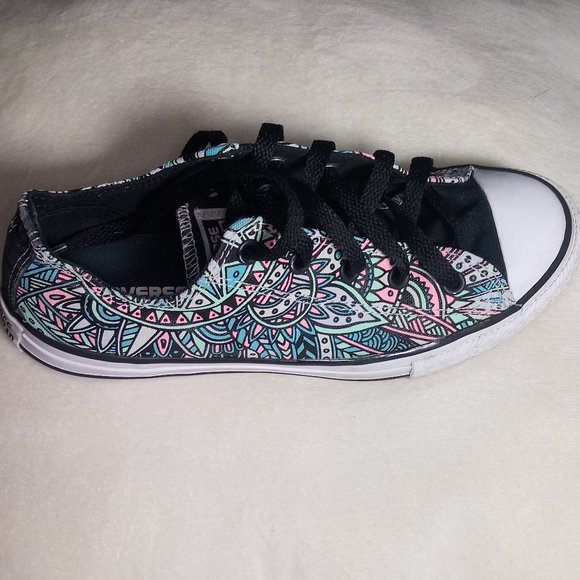 CONVERSE ALL STARS LOW TOPS MANDALA PRINT - Picture 2 of 11